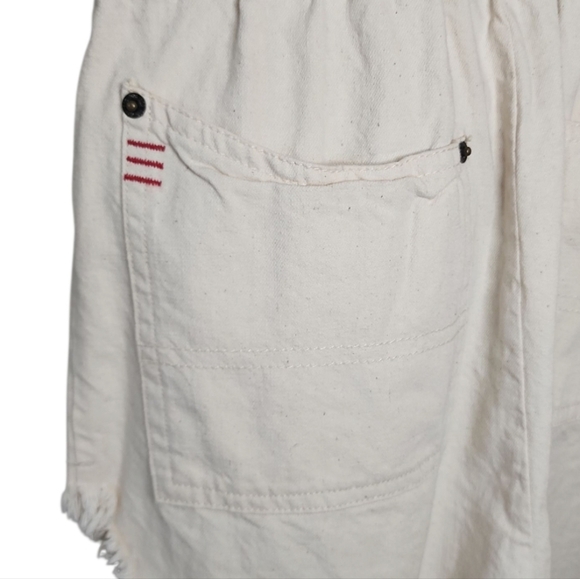 Urban Outfitters BDG Women Romper Cream Belt Short Sleeve Devon Distressed Denim - Picture 5 of 11